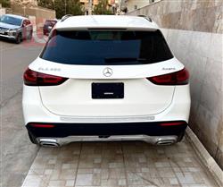 مێرسێدس بێنز GLA